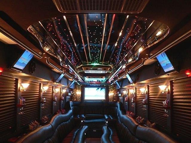 35020403f8cd518e4d318de4ef78addff2657-miami-party-party-bus.jpg