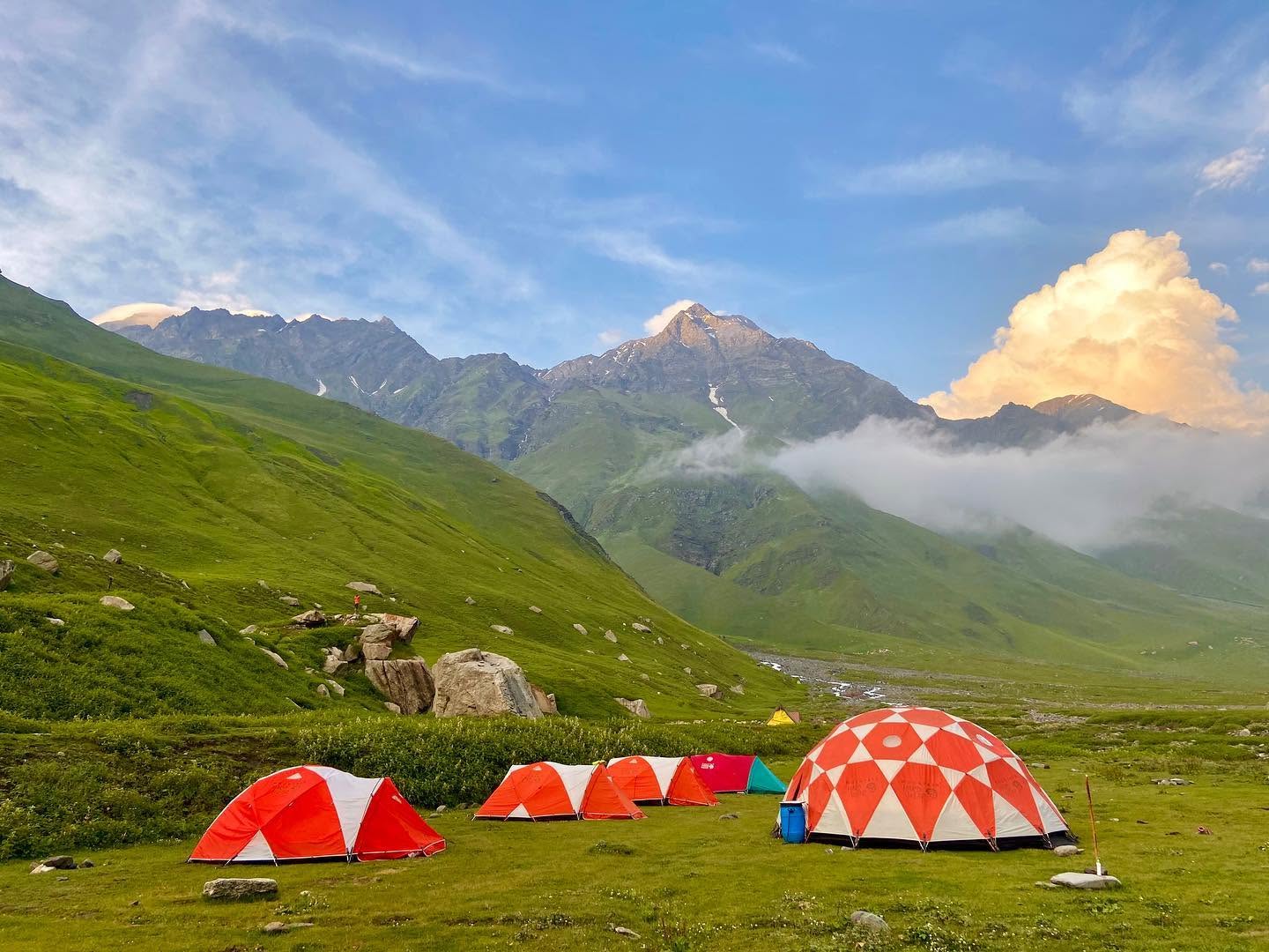 45584trekking-in-himachal-pradesh-(6).jpg