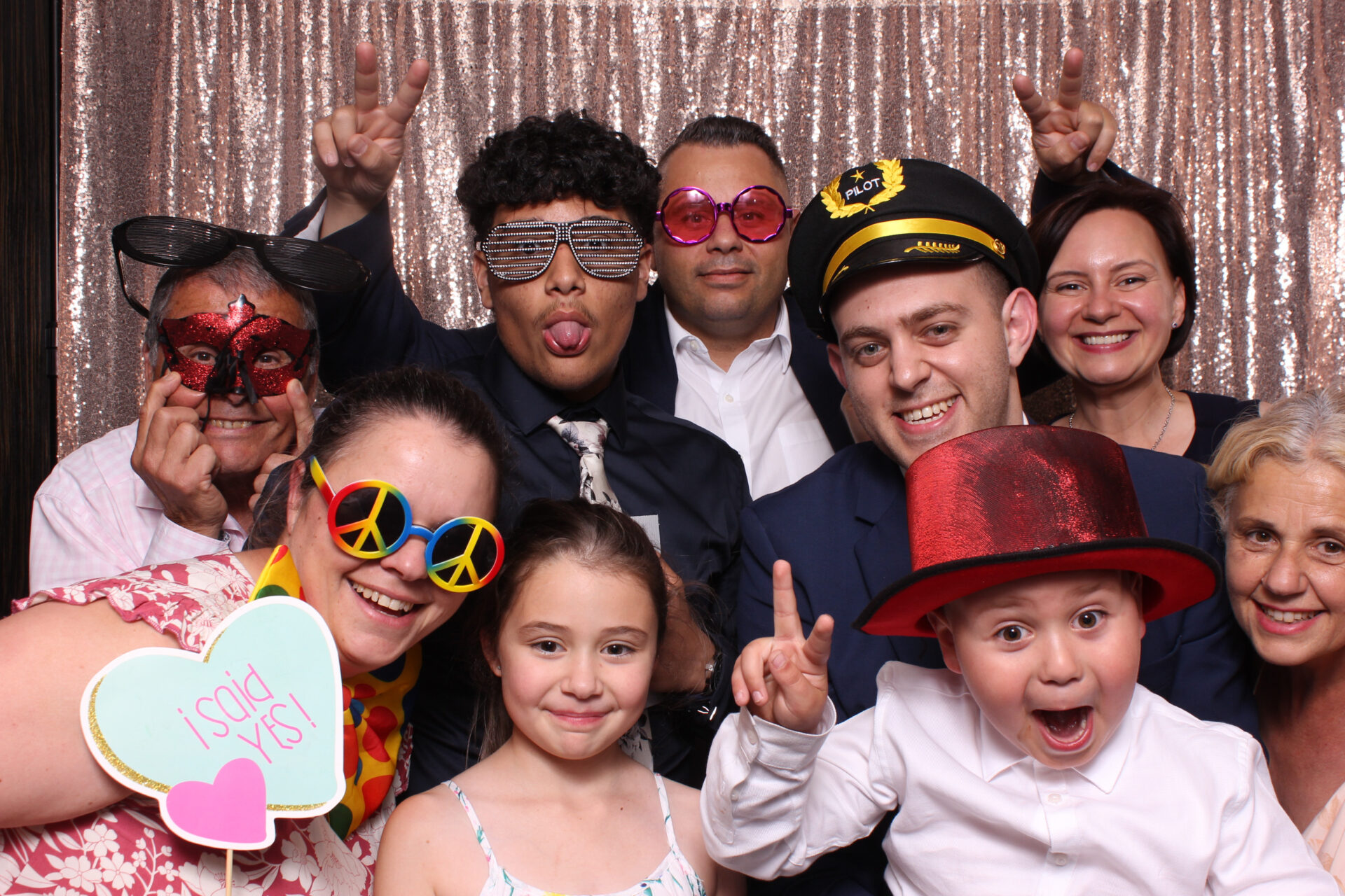 63121birthday-party-photobooth-sydney.jpg
