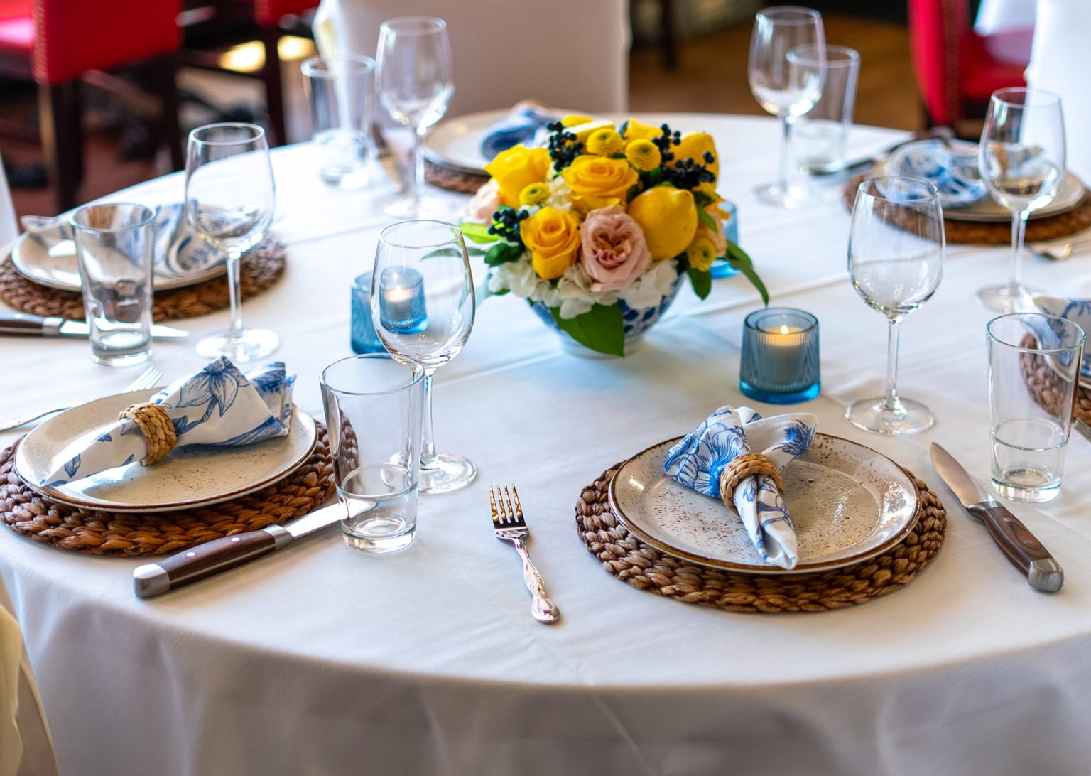 67785amo_01table_prod-1536x1092.jpg