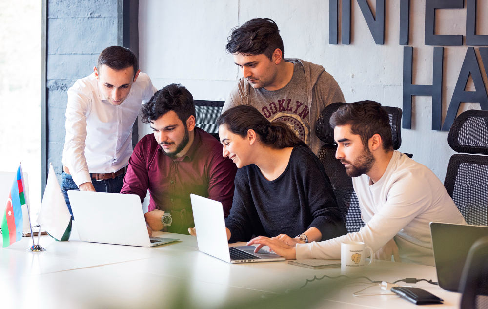 74756digital-marketing-team.jpg