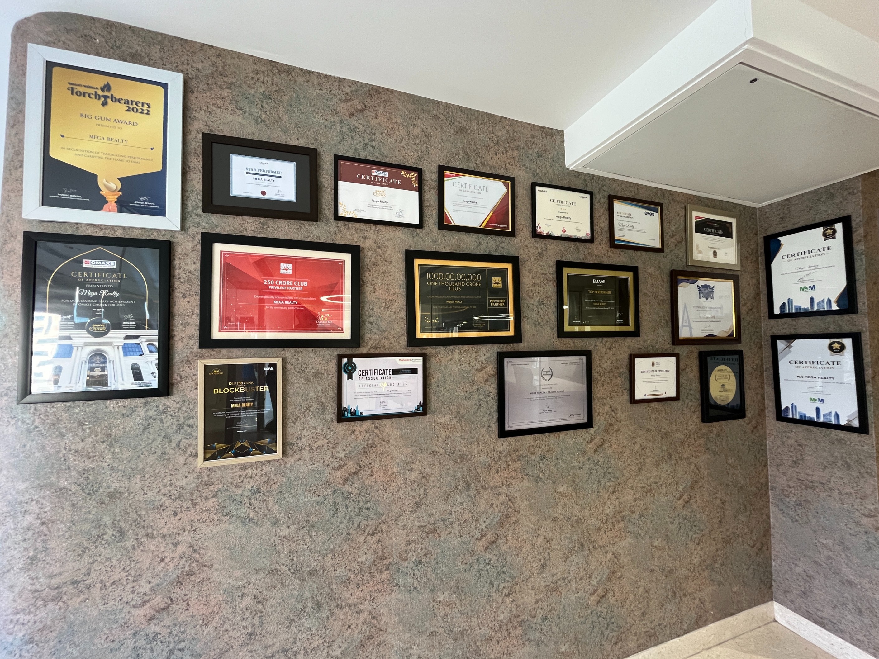 76312img_2079.jpg-(1).jpg